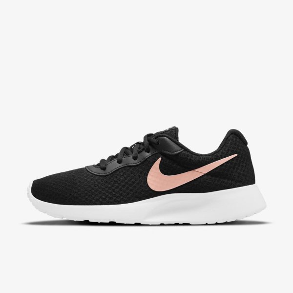 Женские кроссовки NIKE WMNS TANJUN