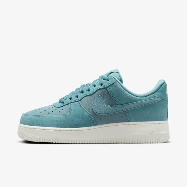 Жіночі кросівки NIKE W AIR FORCE 1 07