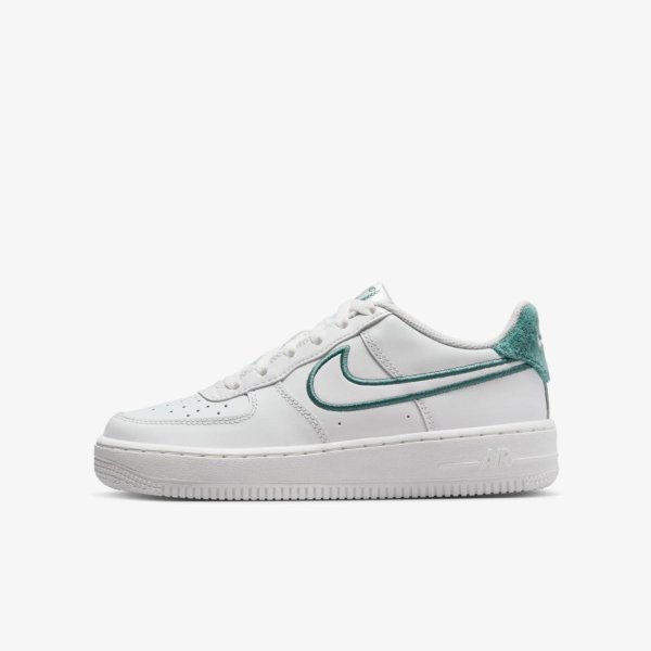 Дитячі кросівки NIKE AIR FORCE 1 LV8 3 (GS)
