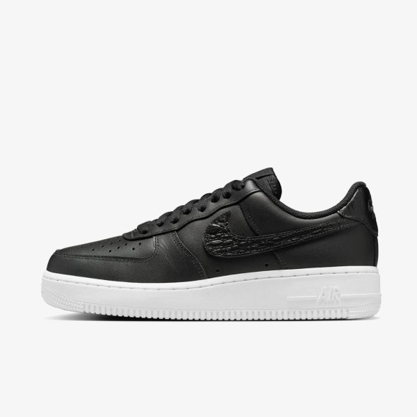 Жіночі кросівки NIKE AIR FORCE 1 07 SE