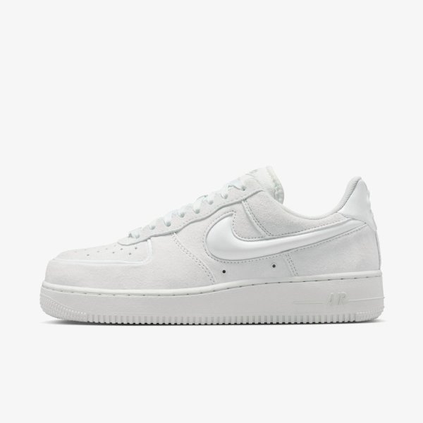 Жіночі кросівки NIKE WMNS AIR FORCE 1 07 LIGHT SMOKE GREY
