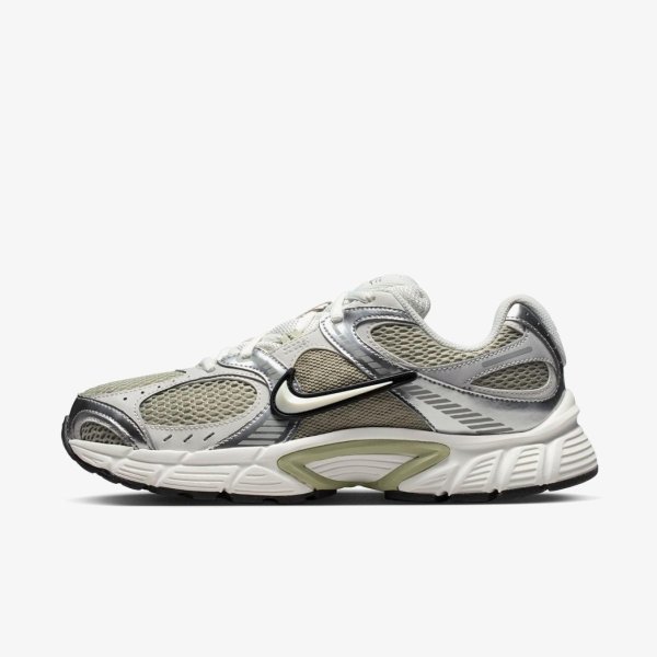 Жіночі кросівки NIKE W V5 RNR