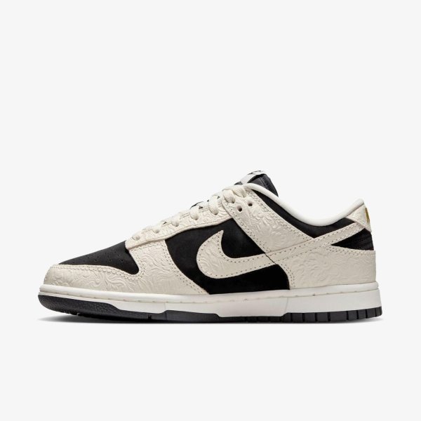 Жіночі кросівки NIKE WMNS DUNK LOW SAIL / METALLIC GOLD