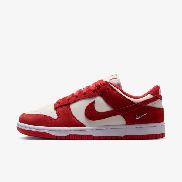 Жіночі кросівки NIKE WMNS DUNK LOW SUEDE LIGHT CRIMSON