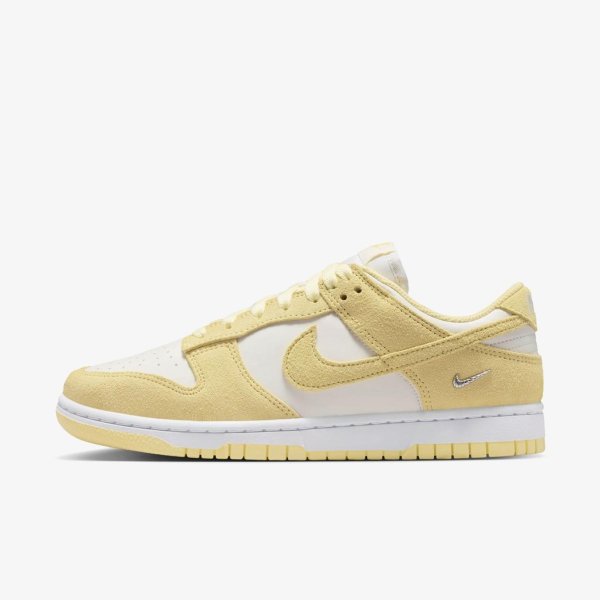 Жіночі кросівки WMNS NIKE DUNK LOW SUEDE SOFT YELLOW