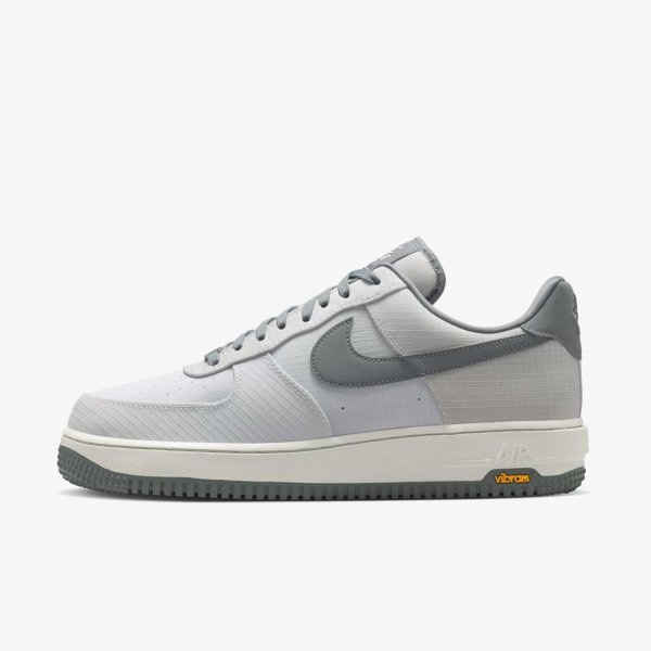 Чоловічі кросівки NIKE AIR FORCE 1 '07 LX VIBRAM
