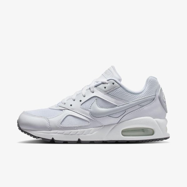Жіночі кросівки NIKE WMNS AIR MAX IVO