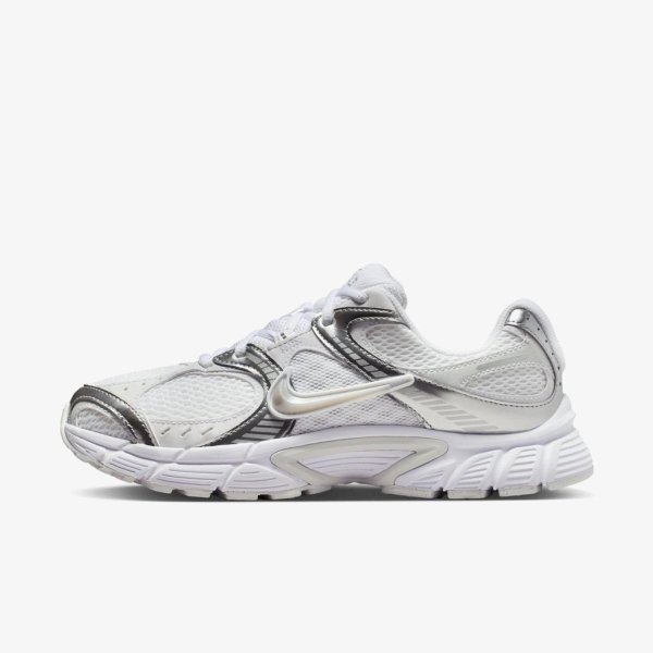 Жіночі кросівки NIKE W V5 RNR