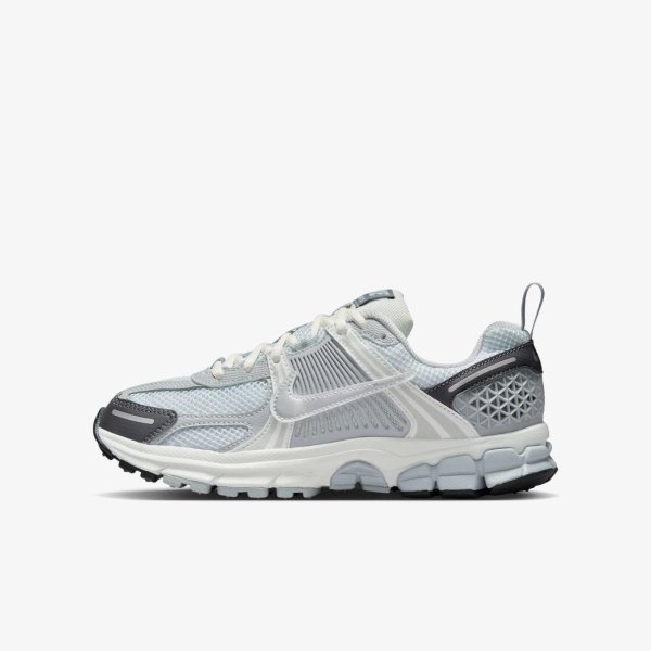 Дитячі кросівки NIKE VOMERO 5 PURE PLATINUM / METALLIC SILVER (GS)