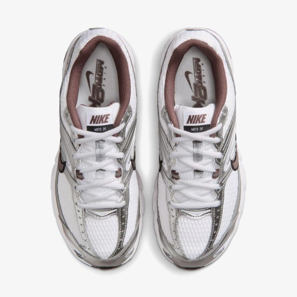 Жіночі кросівки NIKE WMNS AIR MAX MOTO 2K METALLIC SILVER / TATTOO