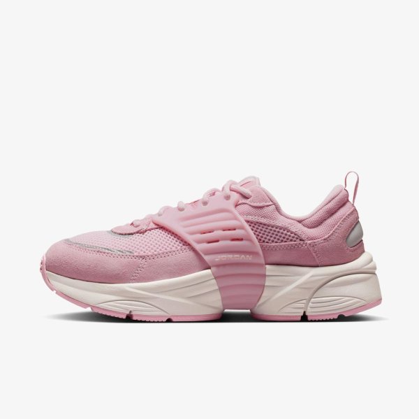 Женские кроссовки WMNS JORDAN TRUNNER O/S