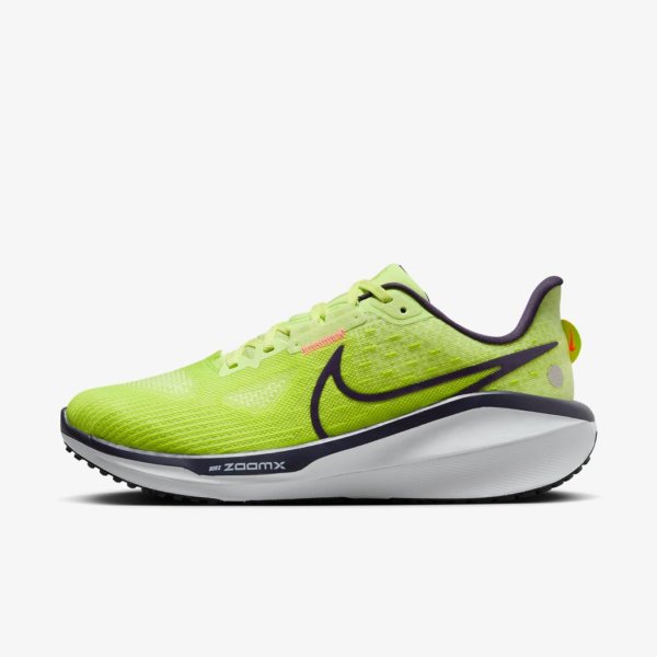Жіночі кросівки NIKE W VOMERO 17