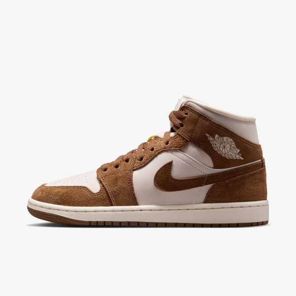 Жіночі кросівки AIR JORDAN 1 MID