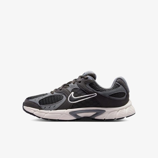Детские кроссовки NIKE V5 RNR SUEDE (GS)