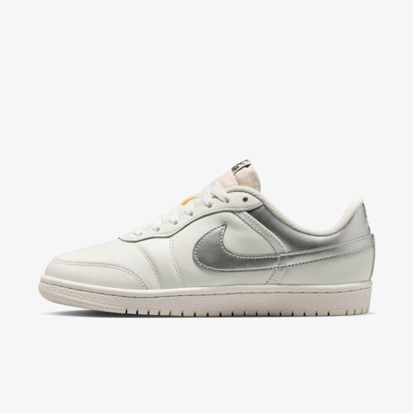 Жіночі кросівки WMNS AIR JORDAN SKYLINE LOW LE