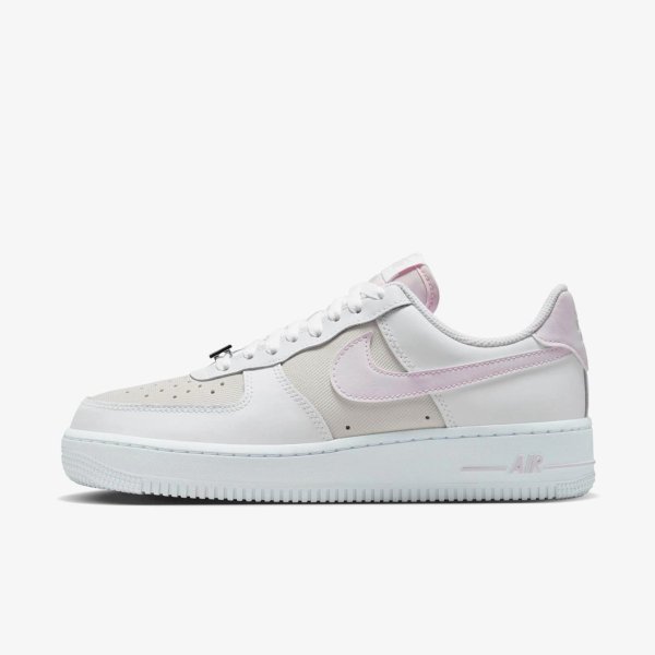 Женские кроссовки NIKE W AIR FORCE 1 '07 SE HRDWR