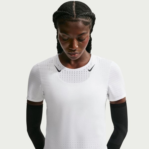 Жіноча футболка NIKE W NK ARSWFT DFADV TOP SS