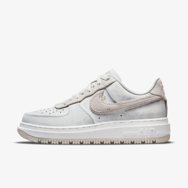 Мужские кроссовки NIKE AIR FORCE 1 LUXE