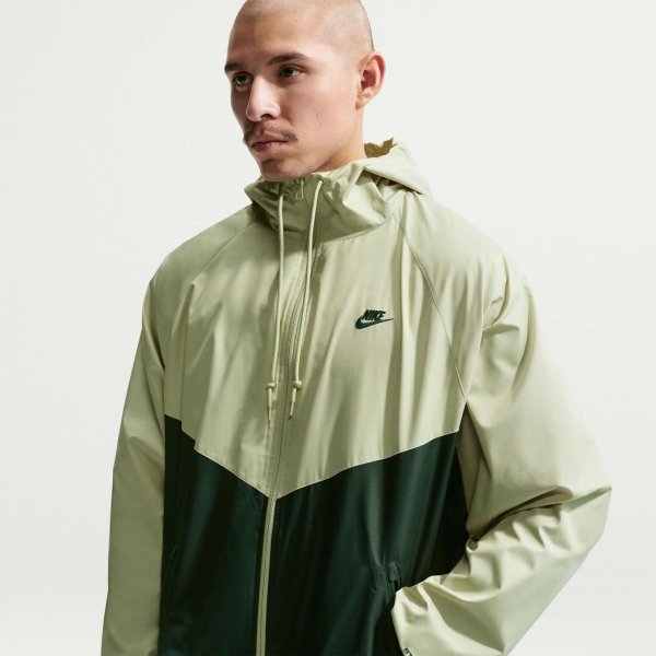 Чоловіча куртка NIKE WINDRUNNER LND JKT 26