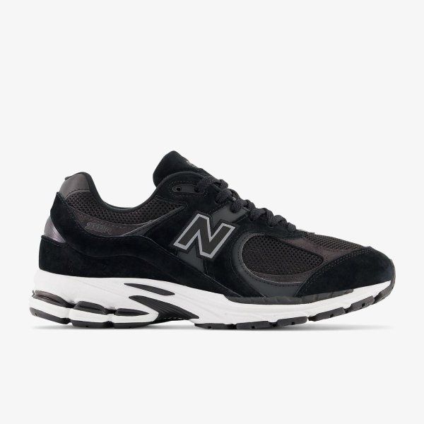 Чоловічі кросівки NEW BALANCE 2002R