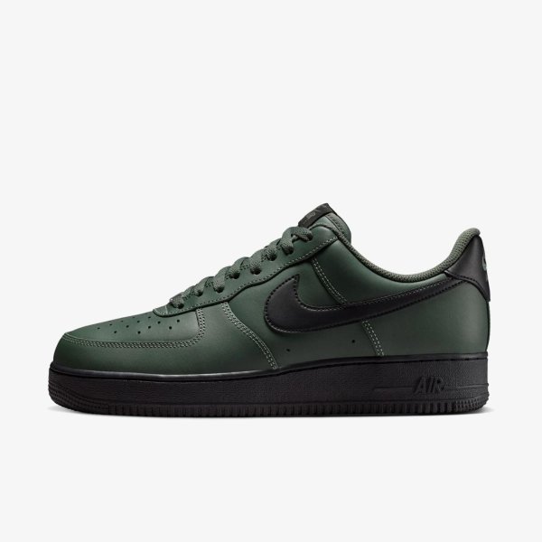 Чоловічі кросівки NIKE AIR FORCE 1 '07