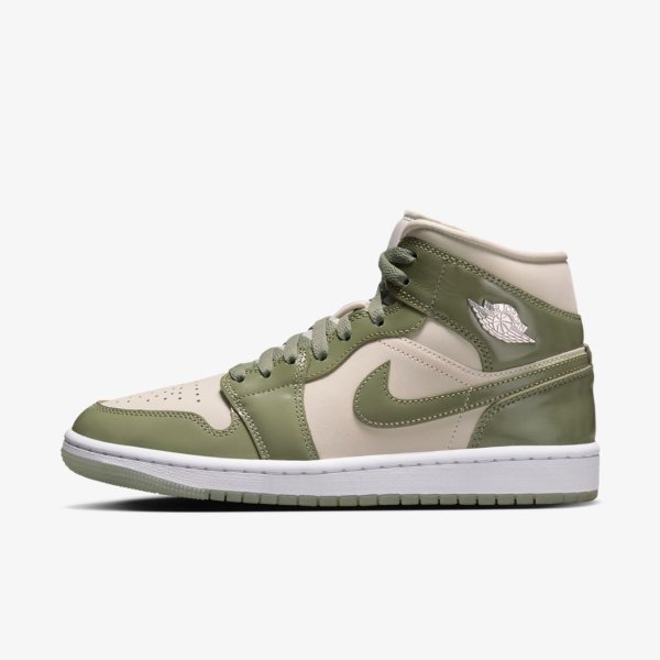 Жіночі кросівки WMNS AIR JORDAN 1 MID SE