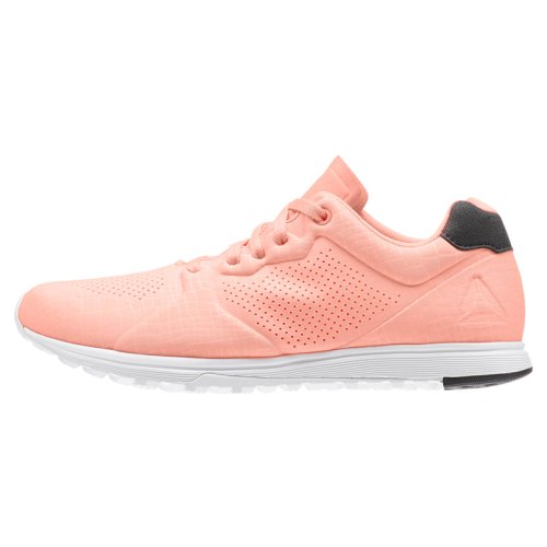 Кроссовки для бега Reebok Eve TR