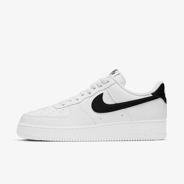 Чоловічі кросівки NIKE AIR FORCE 1 07 WHITE / BLACK