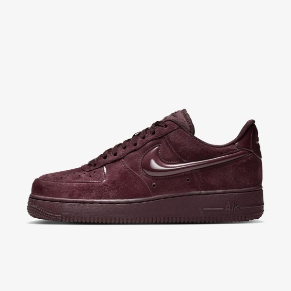 Жіночі кросівки NIKE WMNS AIR FORCE 1 07 BURGUNDY CRUSH