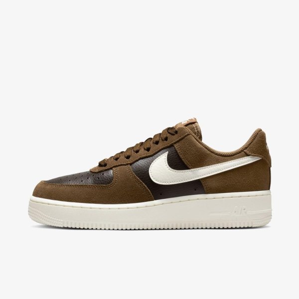 Жіночі кросівки NIKE WMNS AIR FORCE 1 07 MOSSWOOD BROWN