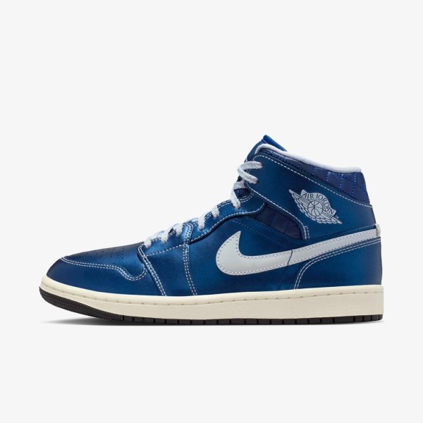 Жіночі кросівки WMNS AIR JORDAN 1 MID SE METALLIC BLUE