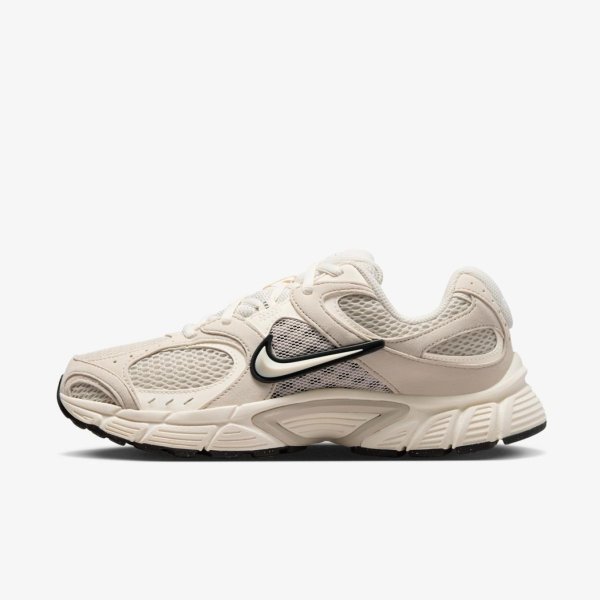 Жіночі кросівки NIKE W V5 RNR