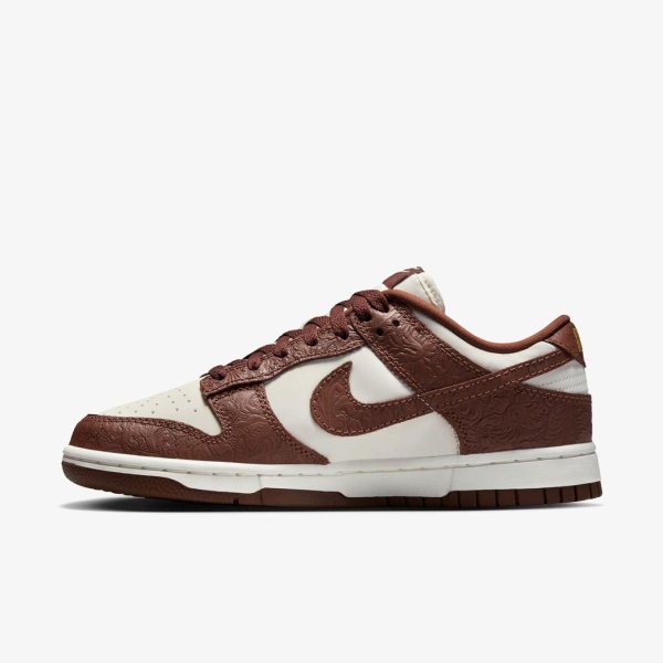 Жіночі кросівки NIKE WMNS DUNK LOW FAUNA BROWN / METALLIC GOLD