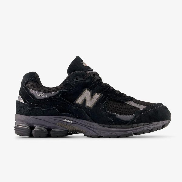 Кросівки NEW BALANCE 2002 PROTECTION PACK GORE-TEX BLACK
