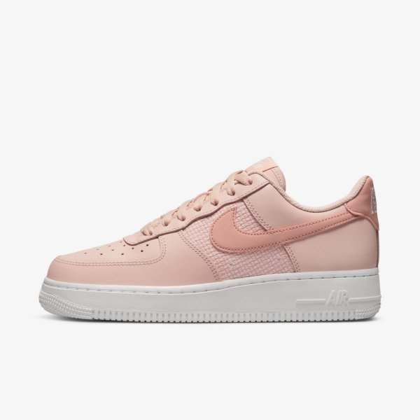 Жіночі кросівки NIKE W AIR FORCE 1 07 ESS
