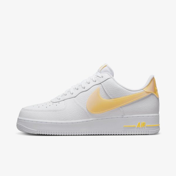 Чоловічі кросівки NIKE AIR FORCE 1 07