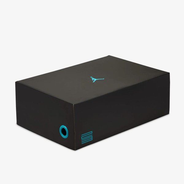 Чоловічі кросівки AIR JORDAN 11 RETRO GAMMA BLUE