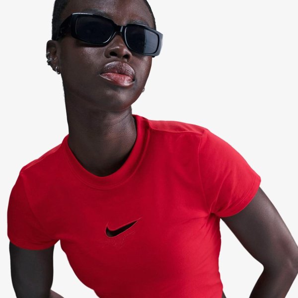 Жіноча футболка NIKE SPORTSWEAR CLUB CHILL KNIT VDAY