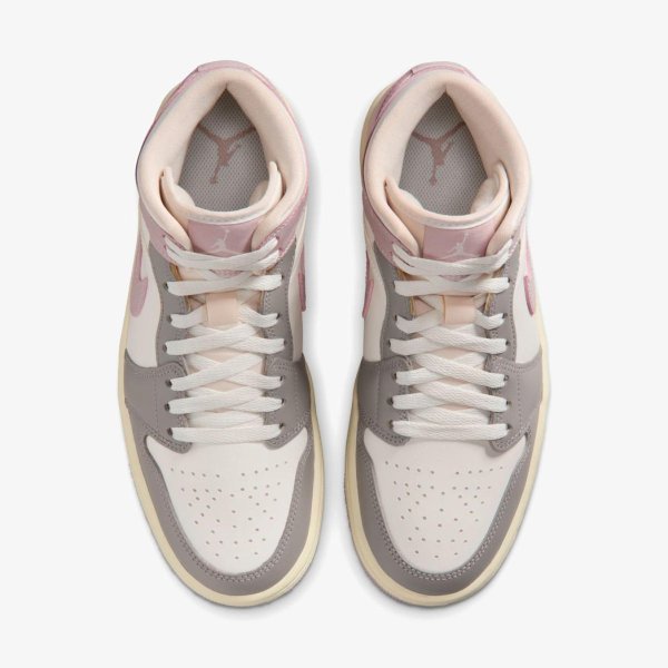 Женские кроссовки WMNS AIR JORDAN 1 MID ENIGMA STONE