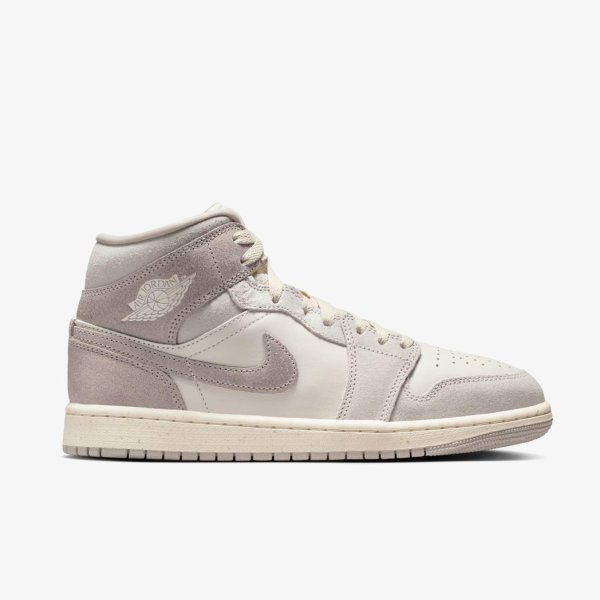 Жіночі кросівки WMNS AIR JORDAN 1 MID SE BLACK / OLIVE GREY