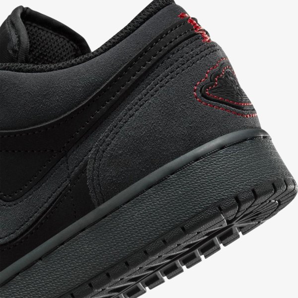 Дитячі кросівки AIR JORDAN 1 LOW SE CRAFT DARK SMOKE (GS)