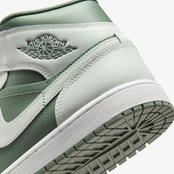 Чоловічі кросівки AIR JORDAN 1 MID VINTAGE LICHEN