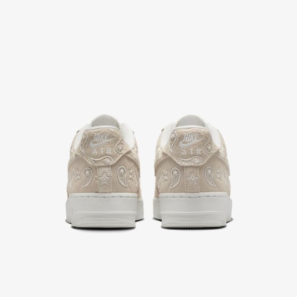 Чоловічі кросівки NIKE AIR FORCE 1 07 LV8 PAISLEY SUEDE