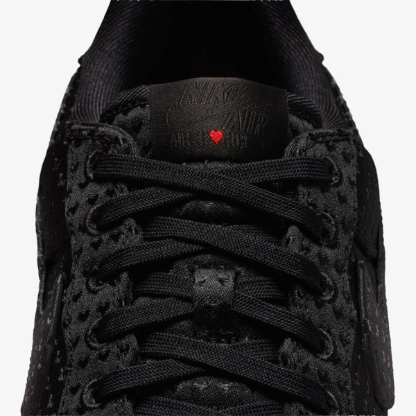 Чоловічі кросівки NIKE AIR FORCE 1 RETRO VALENTINE'S DAY TRIPLE BLACK