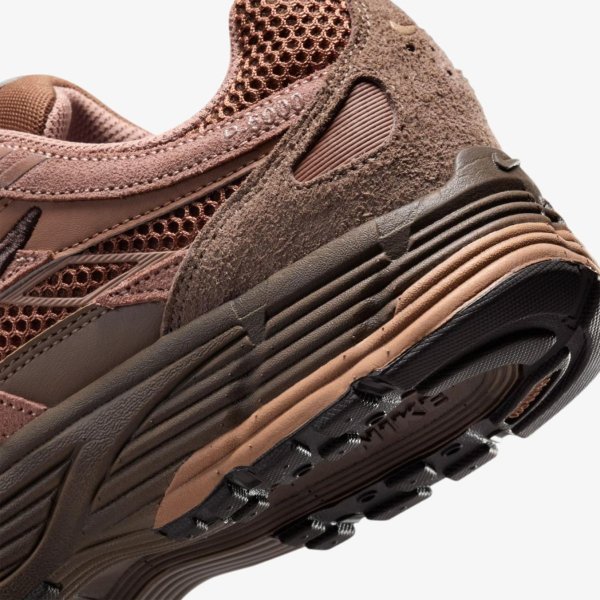 Чоловічі кросівки NIKE P-6000 SE CACAO WOW / BAROQUE BROWN