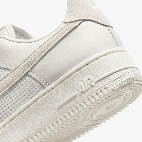 Жіночі кросівки NIKE WMNS AIR FORCE 1 07 PHANTOM