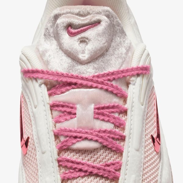 Жіночі кросівки NIKE WMNS AIR MAX MUSE SE VALENTINE'S DAY PEONY / BURGUNDY CRUSH