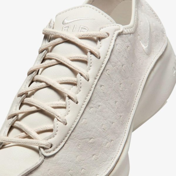 Жіночі кросівки NIKE WMNS AIR SUPERFLY PHANTOM