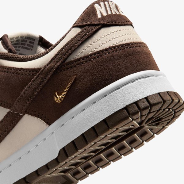 Жіночі кросівки NIKE WMNS DUNK LOW BAROQUE BROWN / METALLIC GOLD