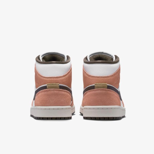 Жіночі кросівки WMNS AIR JORDAN 1 MID LIGHT COGNAC